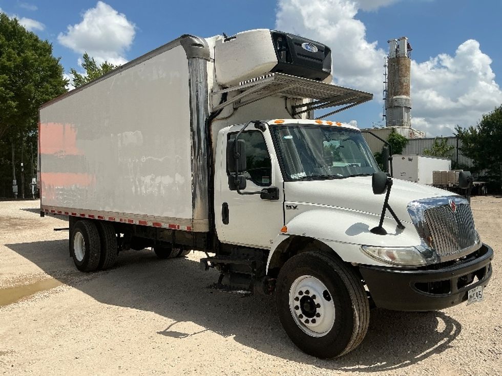 Refrigerated Truck-Light and Medium Duty Trucks-International-2020-MV607-Dallas-TX-288,143\n\t\tmiles-$ 29,000 - Image 1