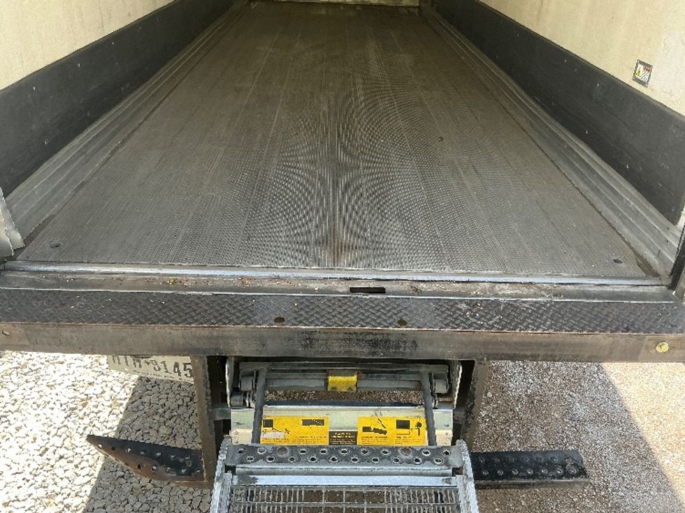 Refrigerated Truck-Light and Medium Duty Trucks-International-2020-MV607-Dallas-TX-288,143\n\t\tmiles-$ 29,000 - Image 10