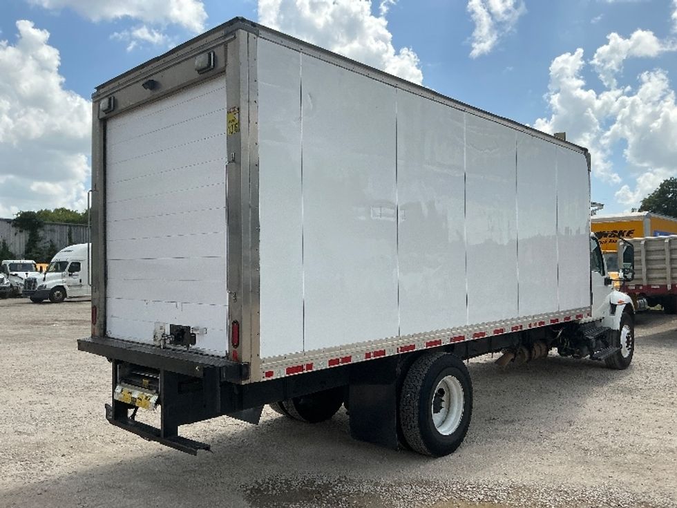Refrigerated Truck-Light and Medium Duty Trucks-International-2020-MV607-Dallas-TX-288,143\n\t\tmiles-$ 29,000 - Image 13