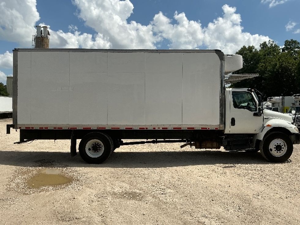 Refrigerated Truck-Light and Medium Duty Trucks-International-2020-MV607-Dallas-TX-288,143\n\t\tmiles-$ 29,000 - Image 15