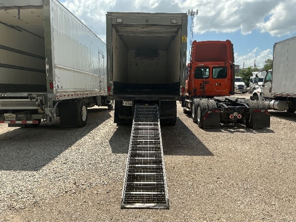 Refrigerated Truck-Light and Medium Duty Trucks-International-2020-MV607-Dallas-TX-288,143\n\t\tmiles-$ 29,000 - Image 9