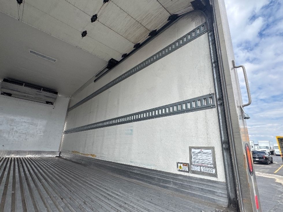 Refrigerated Truck-Light and Medium Duty Trucks-International-2020-MV607-Denver-CO-152,338\n\t\tmiles-$ 45,750 - Image 11