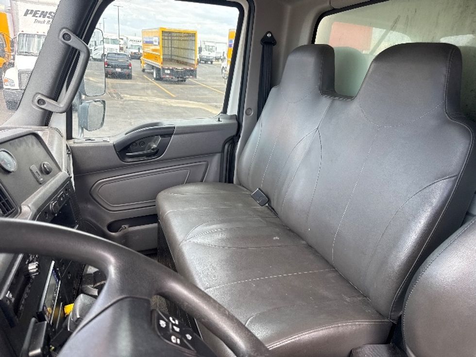 Refrigerated Truck-Light and Medium Duty Trucks-International-2020-MV607-Denver-CO-152,338\n\t\tmiles-$ 45,750 - Image 18