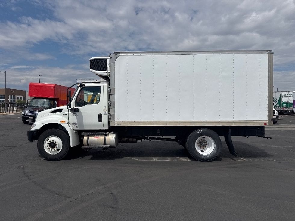 Refrigerated Truck-Light and Medium Duty Trucks-International-2020-MV607-Denver-CO-152,338\n\t\tmiles-$ 45,750 - Image 4