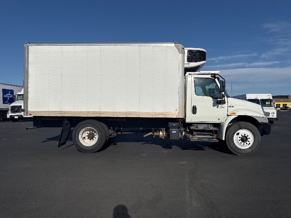 Refrigerated Truck-Light and Medium Duty Trucks-International-2020-MV607-Denver-CO-192,707\n\t\tmiles-$ 37,750 - Image 14