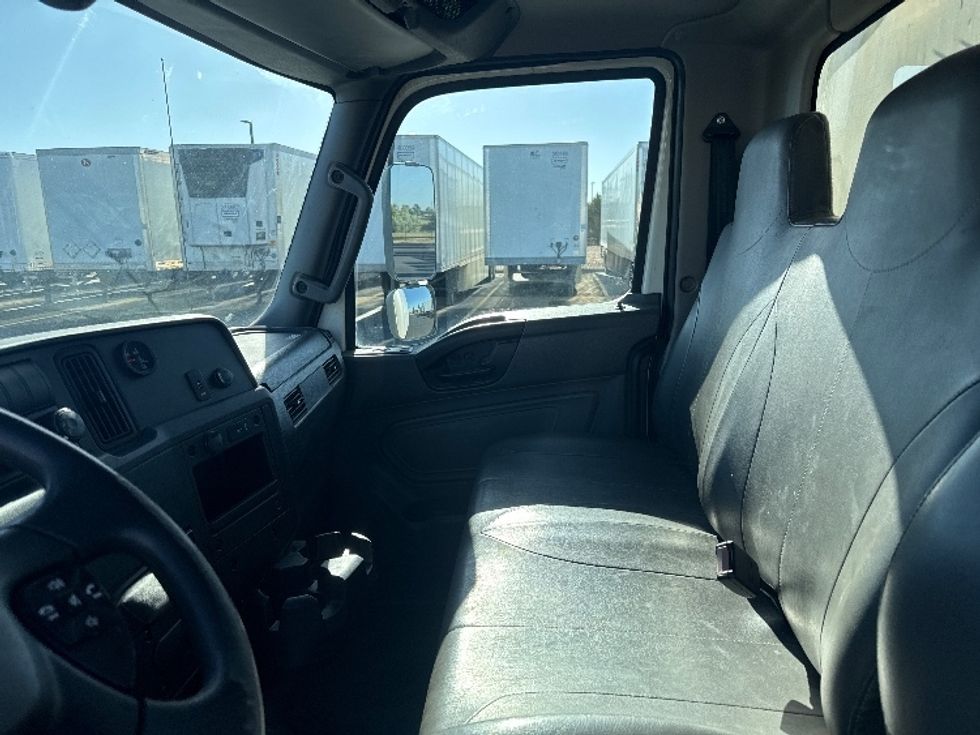 Refrigerated Truck-Light and Medium Duty Trucks-International-2020-MV607-Denver-CO-192,707\n\t\tmiles-$ 37,750 - Image 18