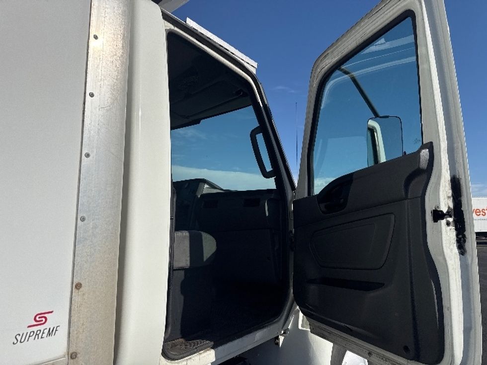 Refrigerated Truck-Light and Medium Duty Trucks-International-2020-MV607-Denver-CO-192,707\n\t\tmiles-$ 37,750 - Image 19