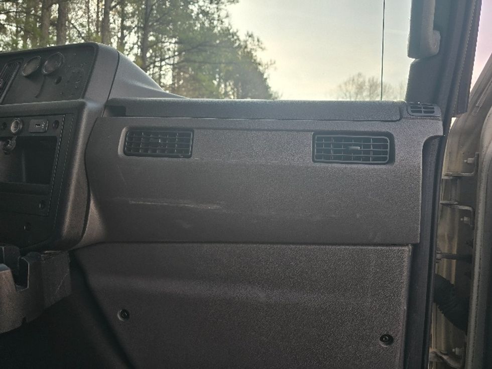 Refrigerated Truck-Light and Medium Duty Trucks-International-2020-MV607-Duluth-GA-293,995\n\t\tmiles-$ 53,000 - Image 21