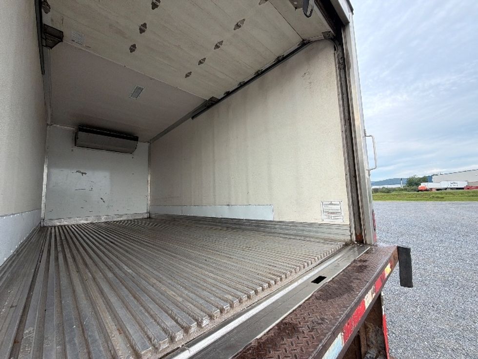 Refrigerated Truck-Light and Medium Duty Trucks-International-2020-MV607-Duncansville-PA-126,483\n\t\tmiles-$ 53,000 - Image 11