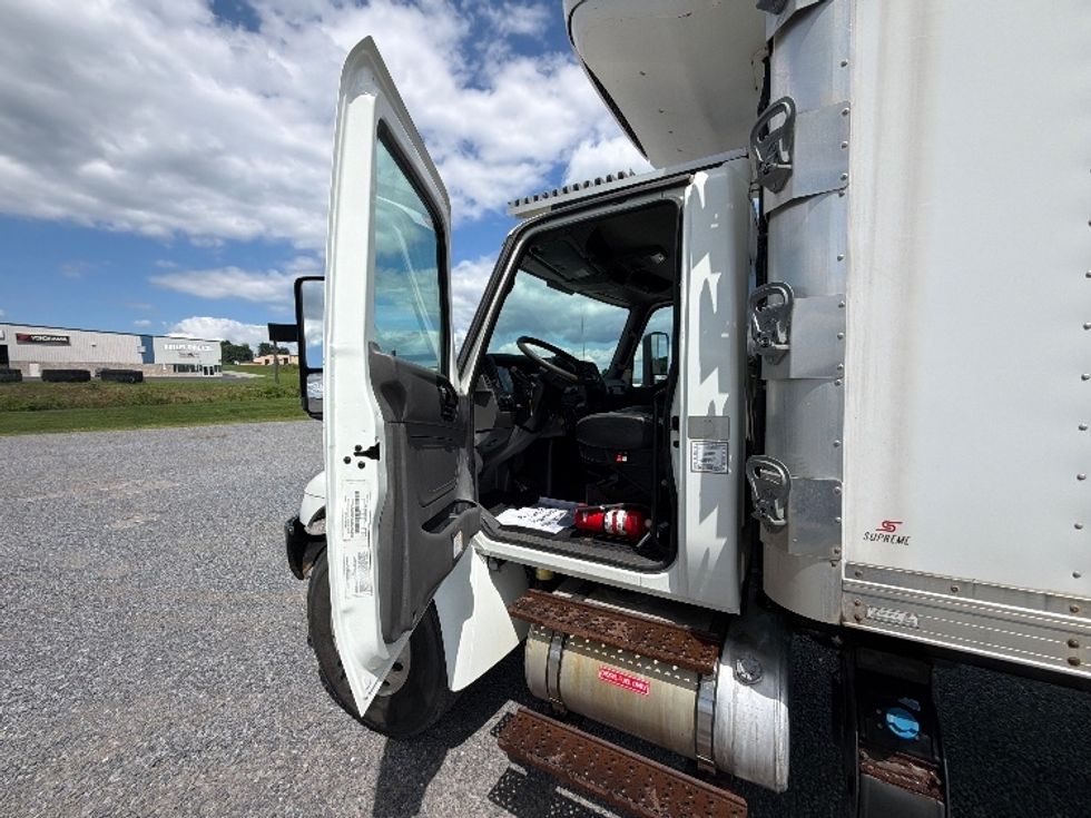 Refrigerated Truck-Light and Medium Duty Trucks-International-2020-MV607-Duncansville-PA-126,483\n\t\tmiles-$ 53,000 - Image 15
