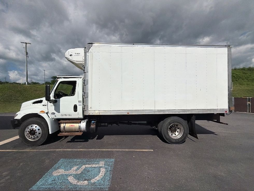 Refrigerated Truck-Light and Medium Duty Trucks-International-2020-MV607-Duncansville-PA-126,483\n\t\tmiles-$ 53,000 - Image 4