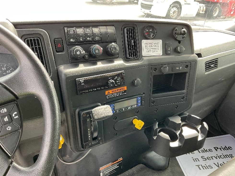 Refrigerated Truck-Light and Medium Duty Trucks-International-2020-MV607-East Chicago-IN-207,664\n\t\tmiles-$ 57,250 - Image 25