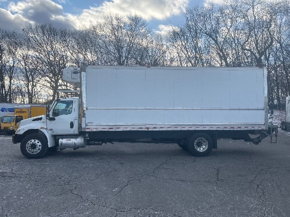 Refrigerated Truck-Light and Medium Duty Trucks-International-2020-MV607-Edison-NJ-166,834\n\t\tmiles-$ 54,000 - Image 4