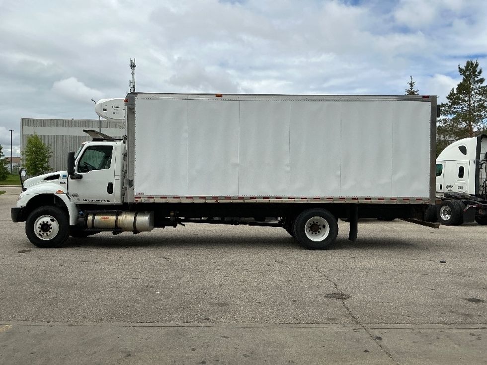 Refrigerated Truck-Light and Medium Duty Trucks-International-2020-MV607-Edmonton-AB-163,777\n\t\tkm-$ 79,750 - Image 4