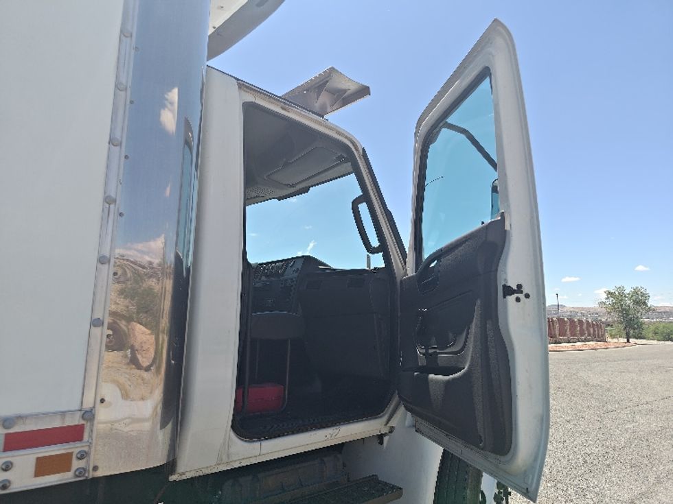 Refrigerated Truck-Light and Medium Duty Trucks-International-2020-MV607-El Paso-TX-210,319\n\t\tmiles-$ 48,250 - Image 18