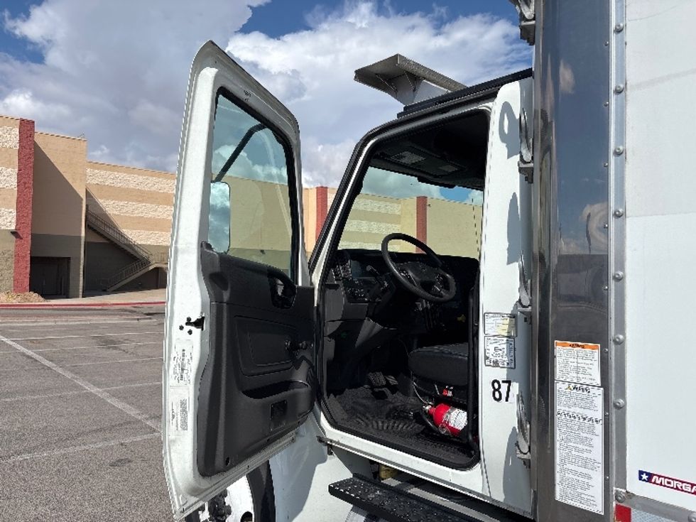 Refrigerated Truck-Light and Medium Duty Trucks-International-2020-MV607-El Paso-TX-215,440\n\t\tmiles-$ 52,250 - Image 15