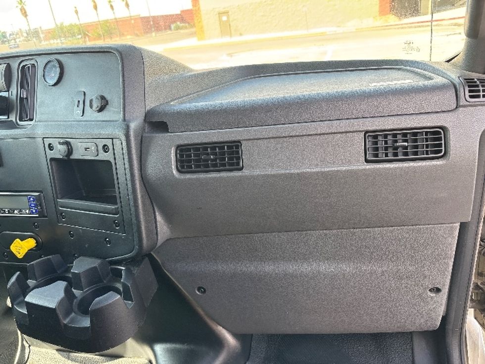 Refrigerated Truck-Light and Medium Duty Trucks-International-2020-MV607-El Paso-TX-215,440\n\t\tmiles-$ 52,250 - Image 20