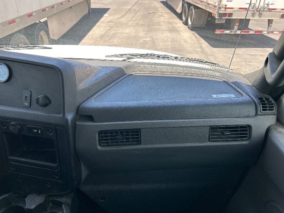Refrigerated Truck-Light and Medium Duty Trucks-International-2020-MV607-El Paso-TX-215,686\n\t\tmiles-$ 50,250 - Image 21