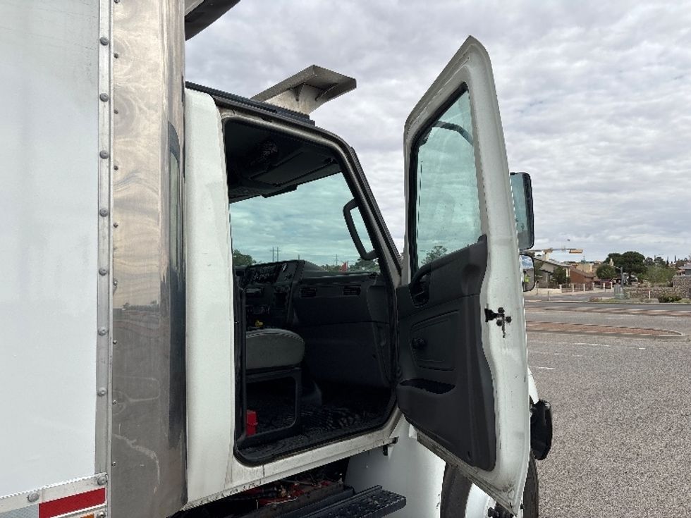 Refrigerated Truck-Light and Medium Duty Trucks-International-2020-MV607-El Paso-TX-225,660\n\t\tmiles-$ 46,250 - Image 20