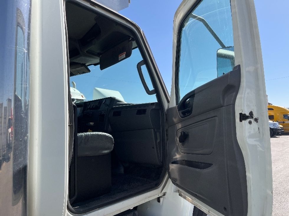Refrigerated Truck-Light and Medium Duty Trucks-International-2020-MV607-El Paso-TX-277,284\n\t\tmiles-$ 42,500 - Image 20