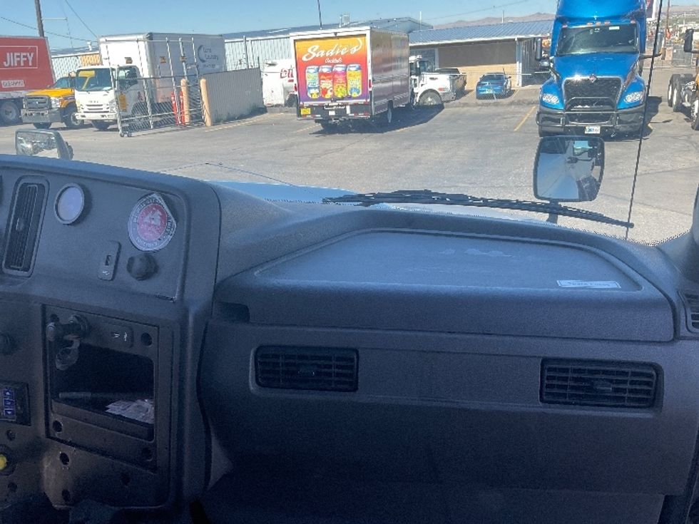 Refrigerated Truck-Light and Medium Duty Trucks-International-2020-MV607-El Paso-TX-81,327\n\t\tmiles-$ 65,500 - Image 21