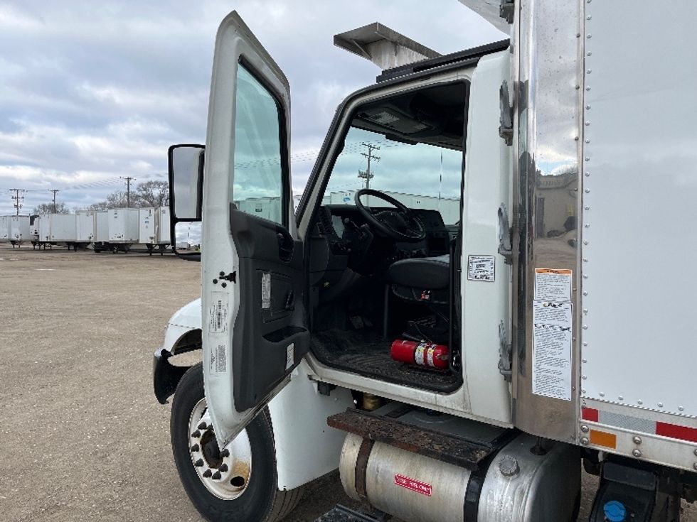 Refrigerated Truck-Light and Medium Duty Trucks-International-2020-MV607-Elkhart-IN-207,787\n\t\tmiles-$ 68,250 - Image 16
