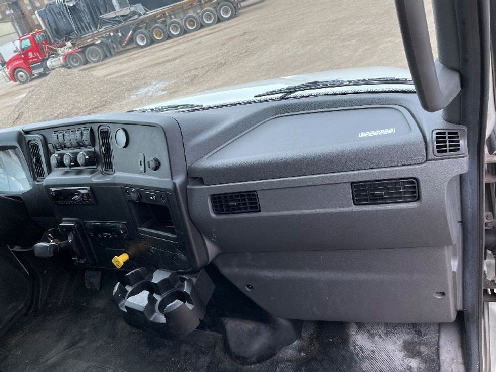 Refrigerated Truck-Light and Medium Duty Trucks-International-2020-MV607-Elkhart-IN-207,787\n\t\tmiles-$ 68,250 - Image 21