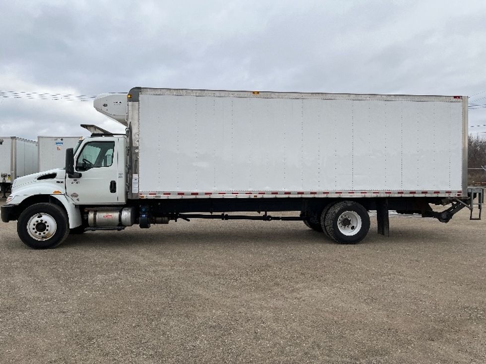 Refrigerated Truck-Light and Medium Duty Trucks-International-2020-MV607-Elkhart-IN-207,787\n\t\tmiles-$ 68,250 - Image 4