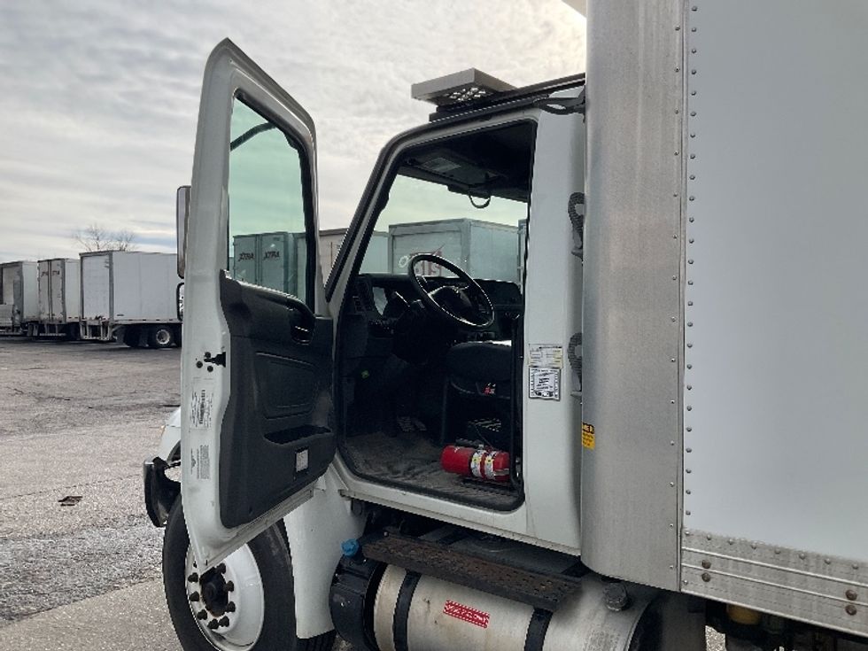 Refrigerated Truck-Light and Medium Duty Trucks-International-2020-MV607-Erlanger-KY-166,918\n\t\tmiles-$ 54,250 - Image 13