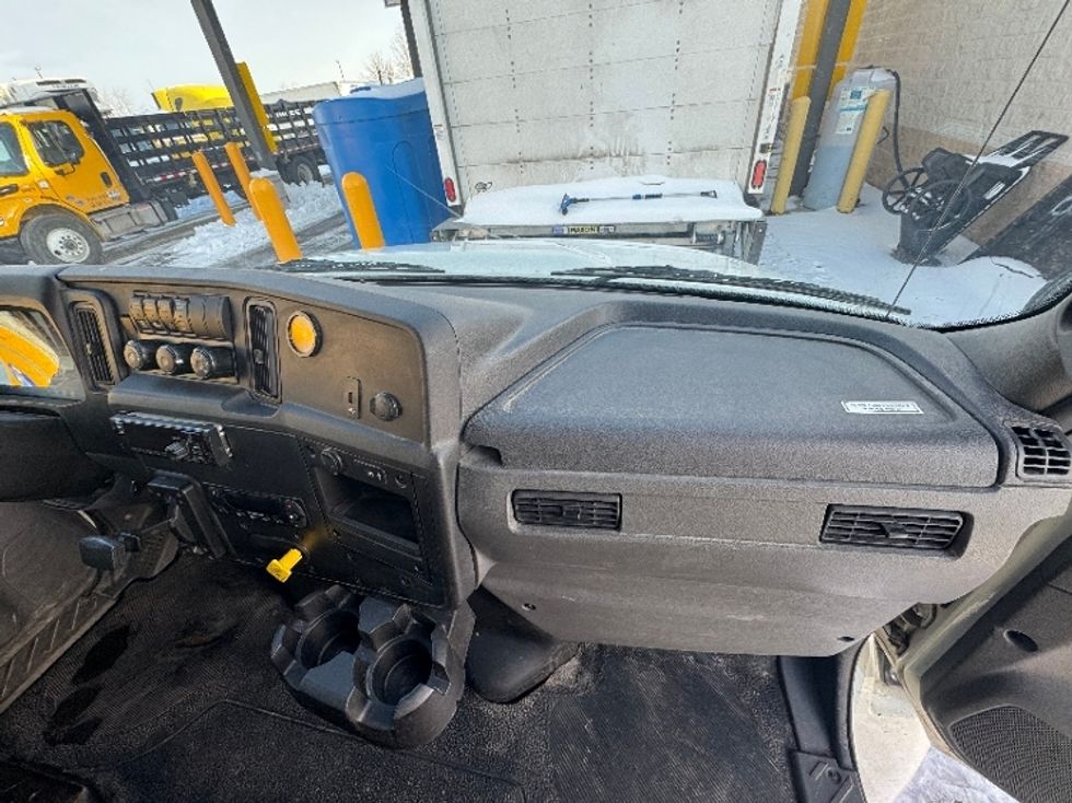 Refrigerated Truck-Light and Medium Duty Trucks-International-2020-MV607-Erlanger-KY-166,918\n\t\tmiles-$ 54,250 - Image 16