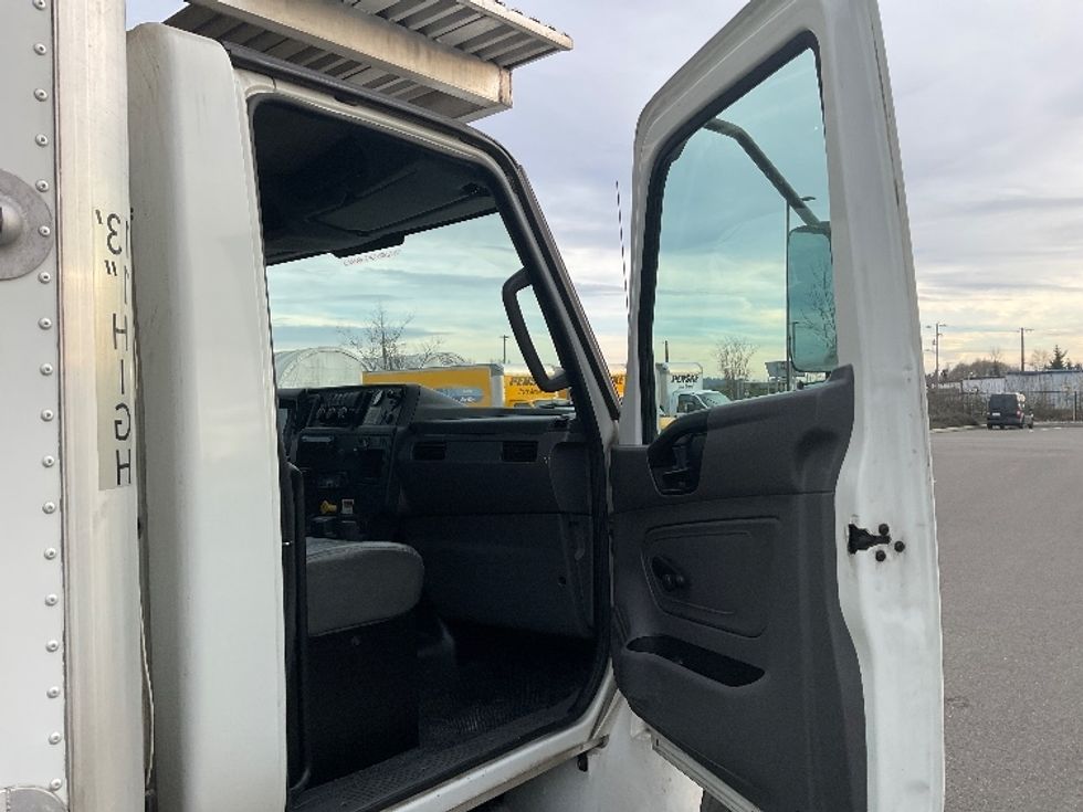 Refrigerated Truck-Light and Medium Duty Trucks-International-2020-MV607-Everett-WA-143,547\n\t\tmiles-$ 59,000 - Image 20