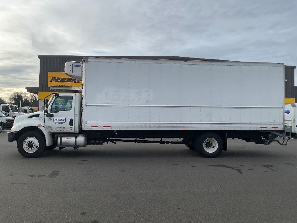 Refrigerated Truck-Light and Medium Duty Trucks-International-2020-MV607-Everett-WA-143,547\n\t\tmiles-$ 59,000 - Image 4