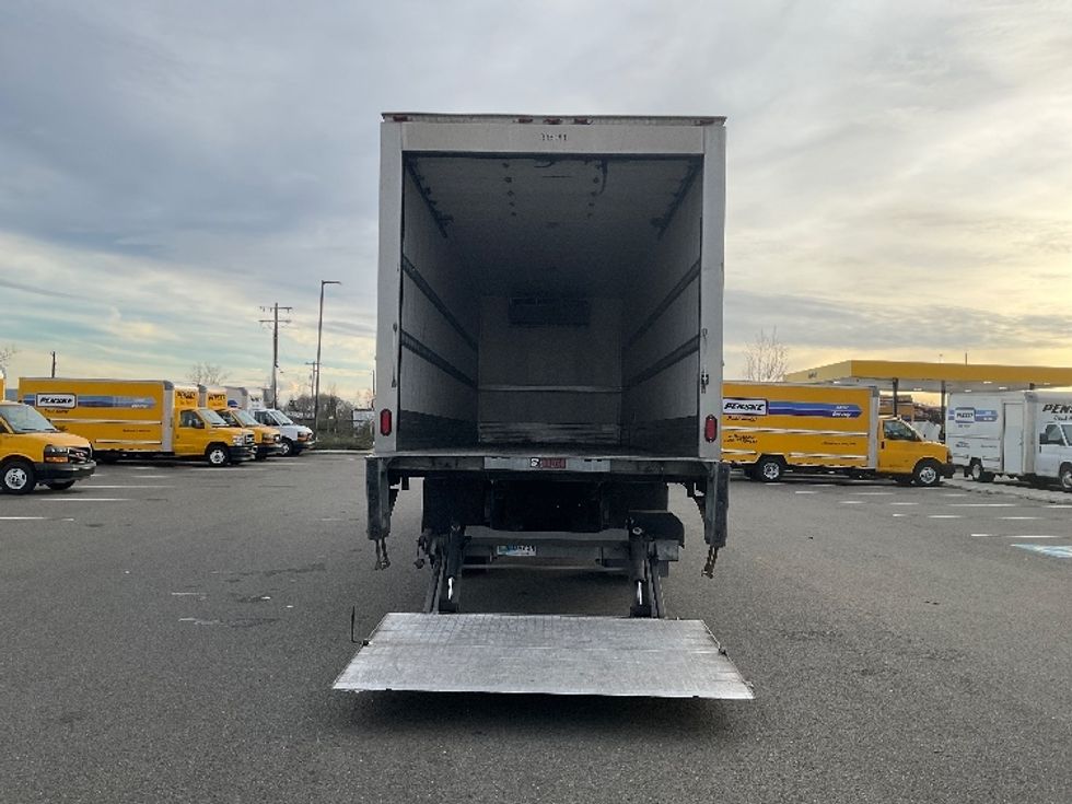 Refrigerated Truck-Light and Medium Duty Trucks-International-2020-MV607-Everett-WA-143,547\n\t\tmiles-$ 59,000 - Image 9