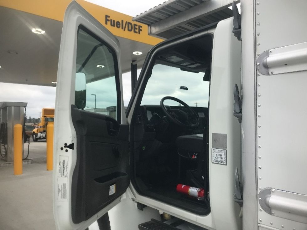 Refrigerated Truck-Light and Medium Duty Trucks-International-2020-MV607-Everett-WA-158,039\n\t\tmiles-$ 58,750 - Image 16