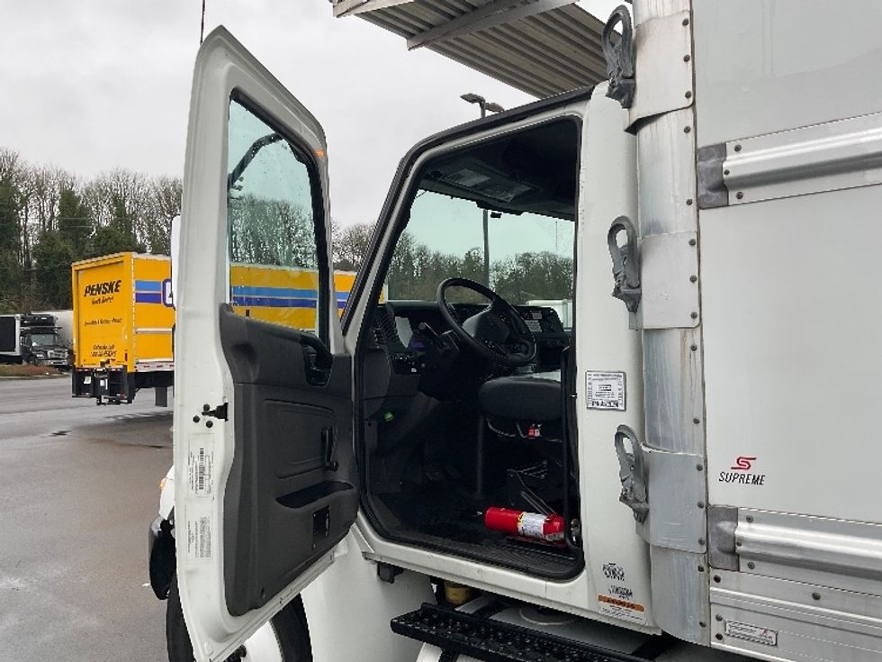 Refrigerated Truck-Light and Medium Duty Trucks-International-2020-MV607-Everett-WA-158,800\n\t\tmiles-$ 58,000 - Image 16