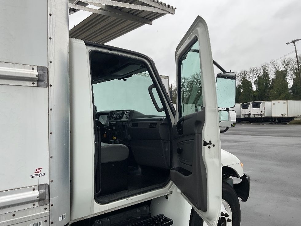 Refrigerated Truck-Light and Medium Duty Trucks-International-2020-MV607-Everett-WA-158,800\n\t\tmiles-$ 58,000 - Image 19