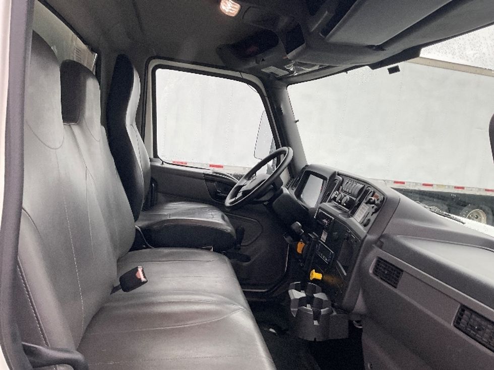 Refrigerated Truck-Light and Medium Duty Trucks-International-2020-MV607-Everett-WA-158,800\n\t\tmiles-$ 58,000 - Image 21