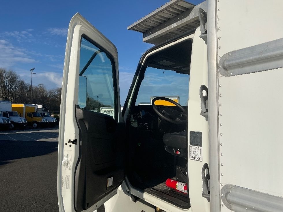 Refrigerated Truck-Light and Medium Duty Trucks-International-2020-MV607-Everett-WA-162,105\n\t\tmiles-$ 56,250 - Image 16
