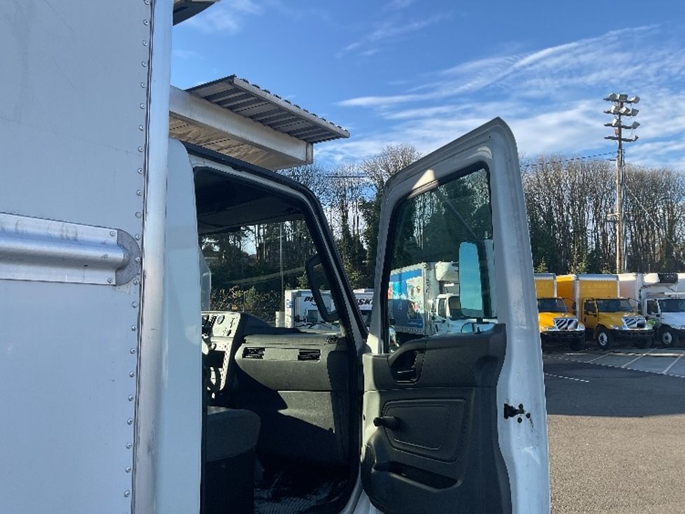 Refrigerated Truck-Light and Medium Duty Trucks-International-2020-MV607-Everett-WA-162,105\n\t\tmiles-$ 56,250 - Image 20