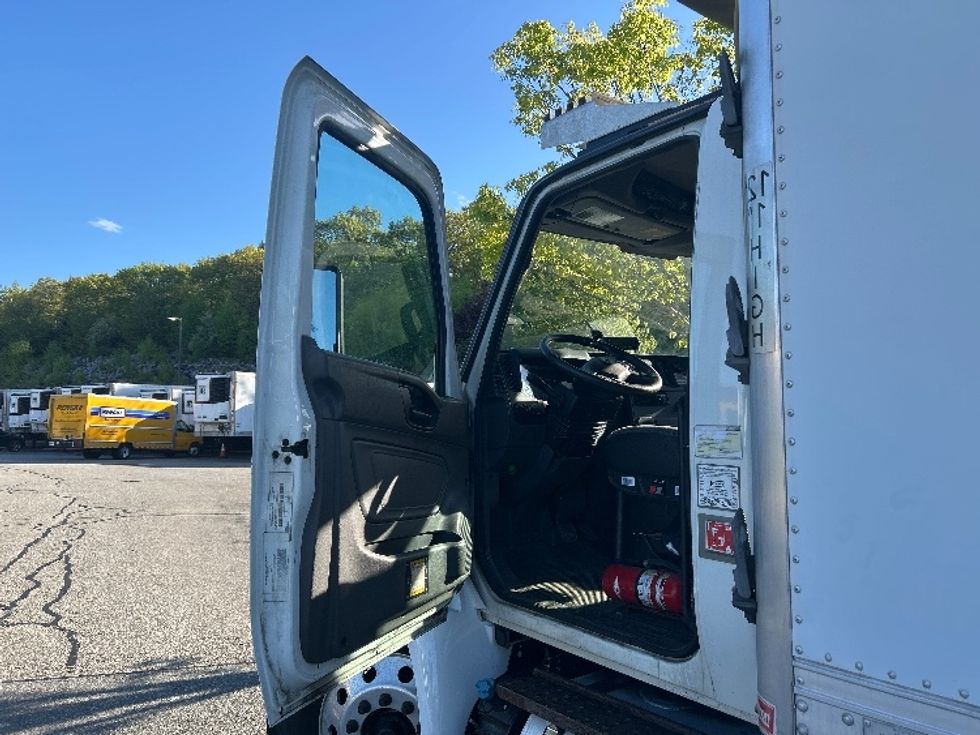 Refrigerated Truck-Light and Medium Duty Trucks-International-2020-MV607-Fitchburg-MA-289,377\n\t\tmiles-$ 23,750 - Image 16