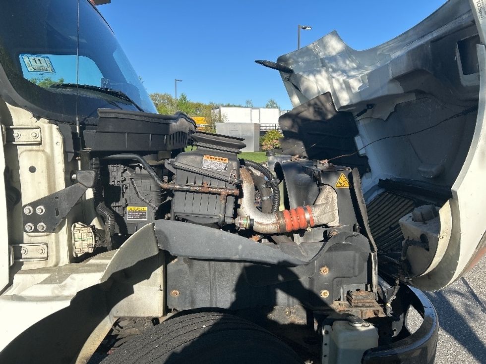 Refrigerated Truck-Light and Medium Duty Trucks-International-2020-MV607-Fitchburg-MA-289,377\n\t\tmiles-$ 23,750 - Image 23