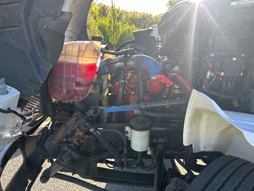 Refrigerated Truck-Light and Medium Duty Trucks-International-2020-MV607-Fitchburg-MA-289,377\n\t\tmiles-$ 23,750 - Image 24