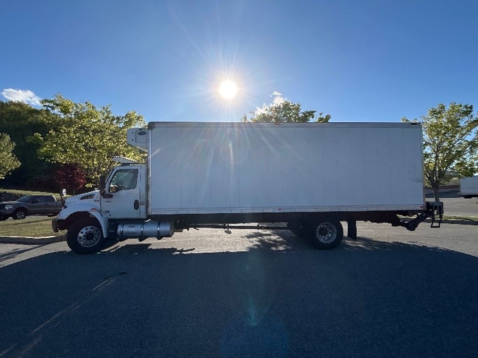 Refrigerated Truck-Light and Medium Duty Trucks-International-2020-MV607-Fitchburg-MA-289,377\n\t\tmiles-$ 23,750 - Image 4