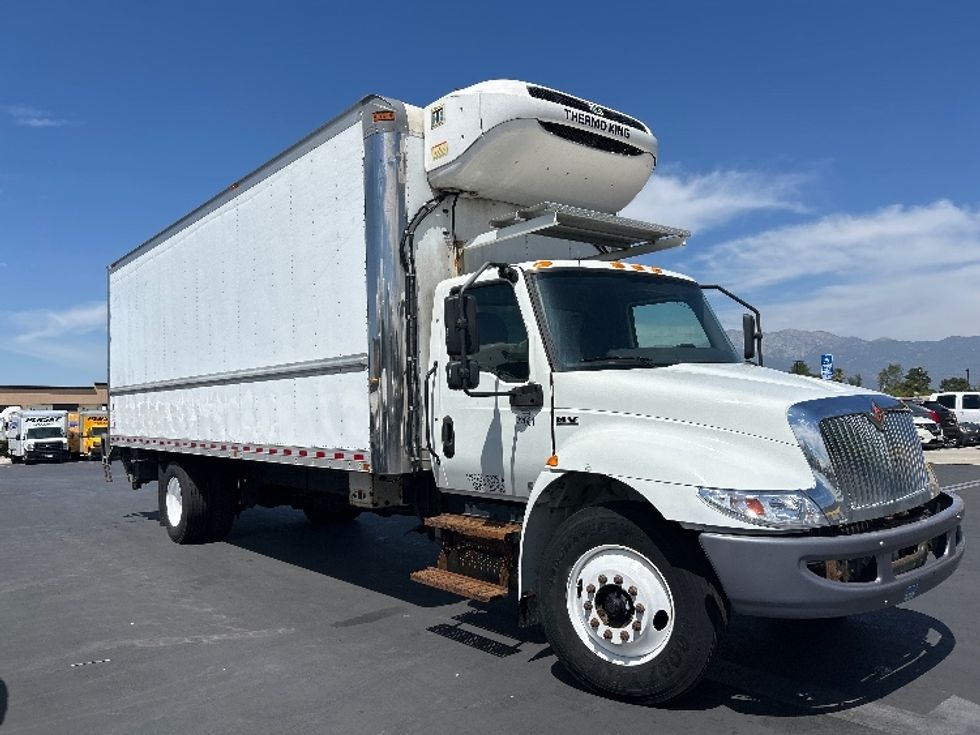 Refrigerated Truck-Light and Medium Duty Trucks-International-2020-MV607-Fontana-CA-120,607\n\t\tmiles-$ 63,500 - Image 1
