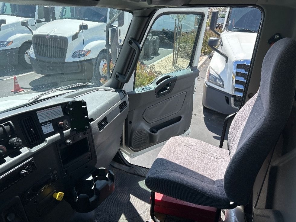 Refrigerated Truck-Light and Medium Duty Trucks-International-2020-MV607-Fontana-CA-120,607\n\t\tmiles-$ 63,500 - Image 19