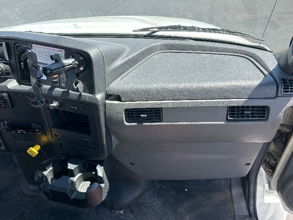 Refrigerated Truck-Light and Medium Duty Trucks-International-2020-MV607-Fontana-CA-120,607\n\t\tmiles-$ 63,500 - Image 21