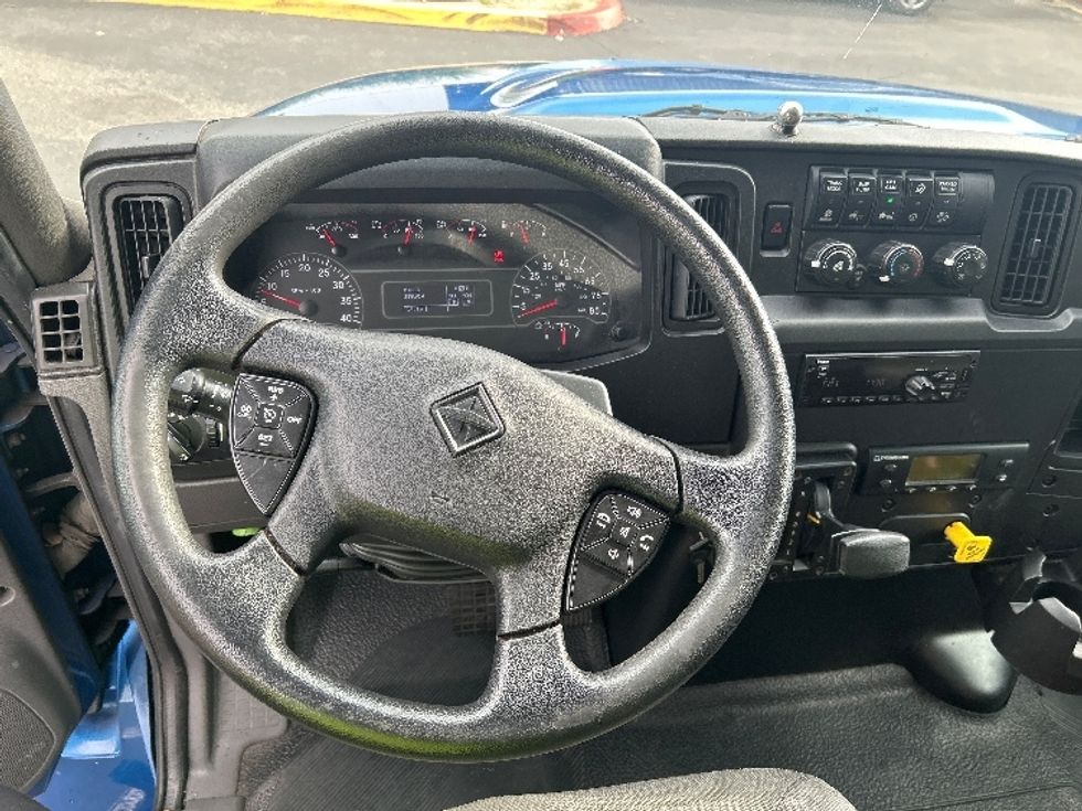 Refrigerated Truck-Light and Medium Duty Trucks-International-2020-MV607-Fontana-CA-286,835\n\t\tmiles-$ 32,000 - Image 17