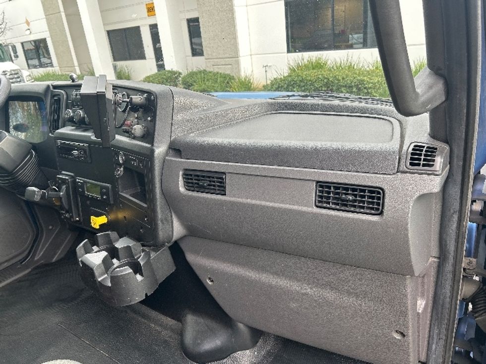 Refrigerated Truck-Light and Medium Duty Trucks-International-2020-MV607-Fontana-CA-286,835\n\t\tmiles-$ 32,000 - Image 20