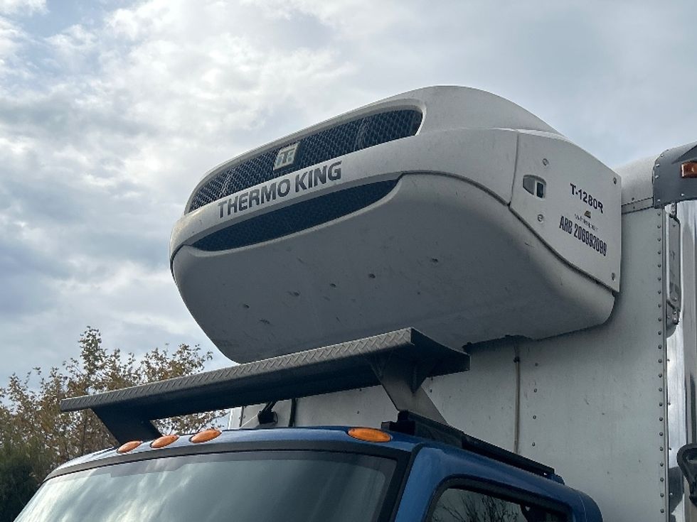 Refrigerated Truck-Light and Medium Duty Trucks-International-2020-MV607-Fontana-CA-286,835\n\t\tmiles-$ 32,000 - Image 25