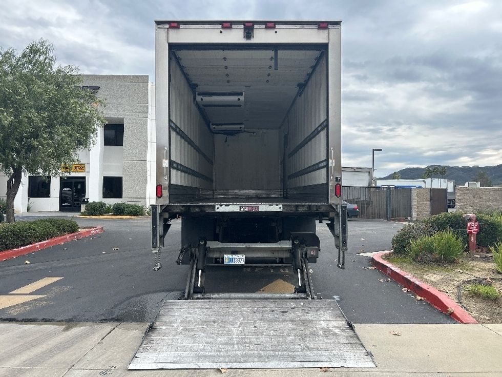 Refrigerated Truck-Light and Medium Duty Trucks-International-2020-MV607-Fontana-CA-286,835\n\t\tmiles-$ 32,000 - Image 9